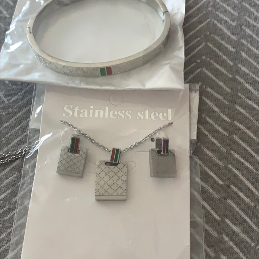 Stainless steel matching set